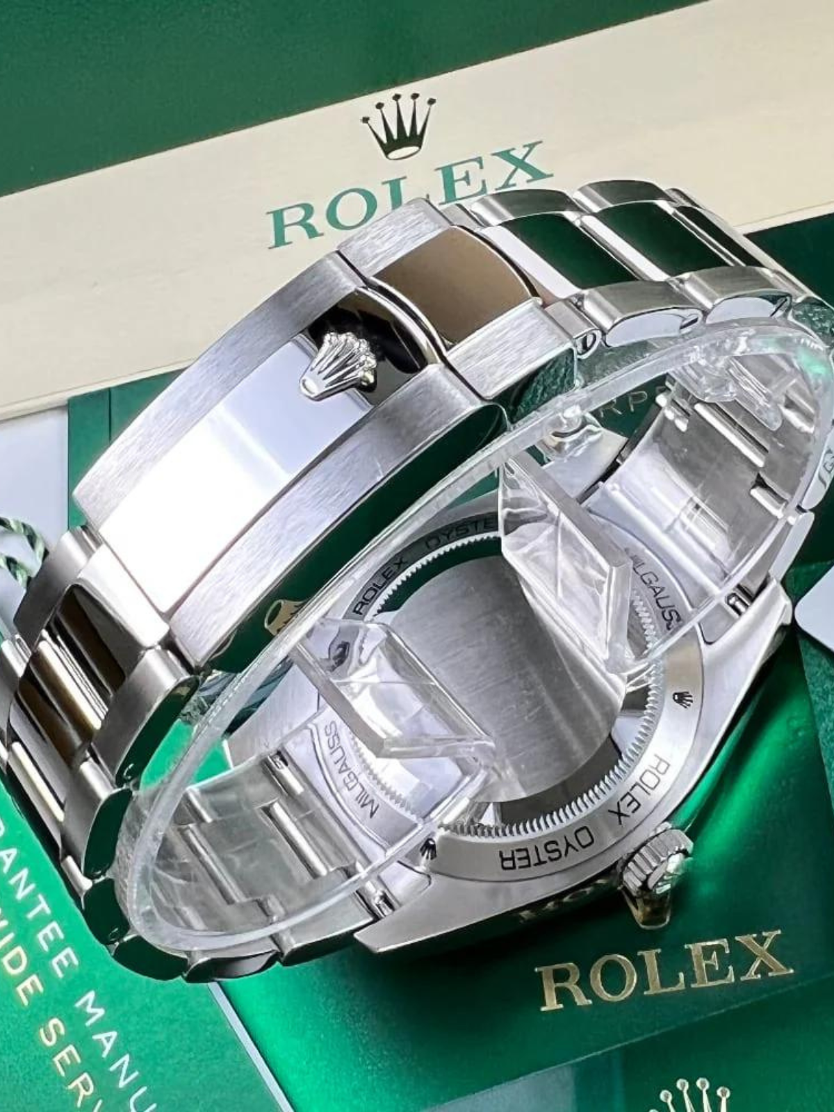 ROLEX MILGAUSS 116400GV (2021)