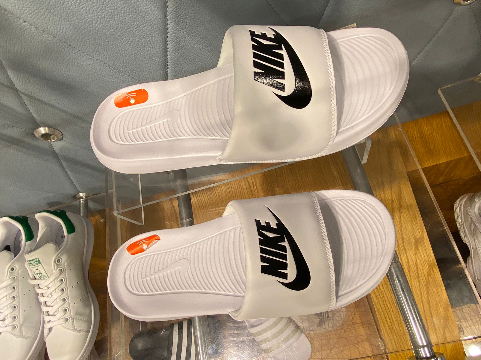 Nike Womens Victori One Slides in White/Black